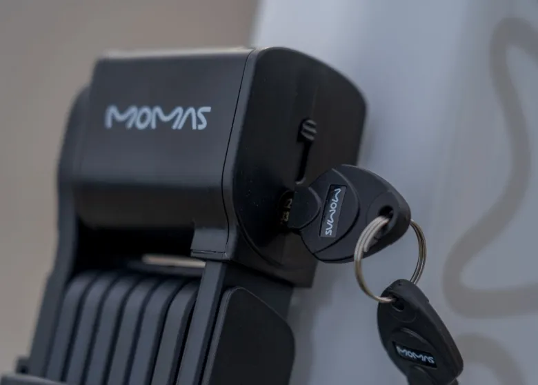 Momas foldelås med alarm