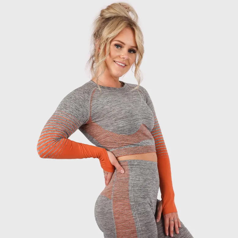 WTWM Weightless Glow Crop Top Long Sleeve